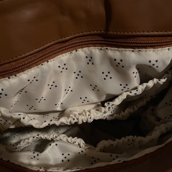 Elkie&Co Milan (Genuine Leather) Diaper Backpack - Picture 6 of 6